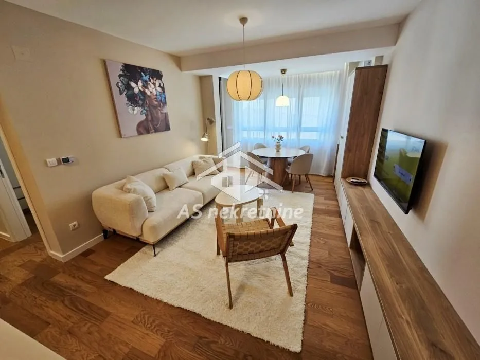 Izdavanje, dvosoban stan, 42m², Lekino Brdo, Voždovac Sve Podlokacije