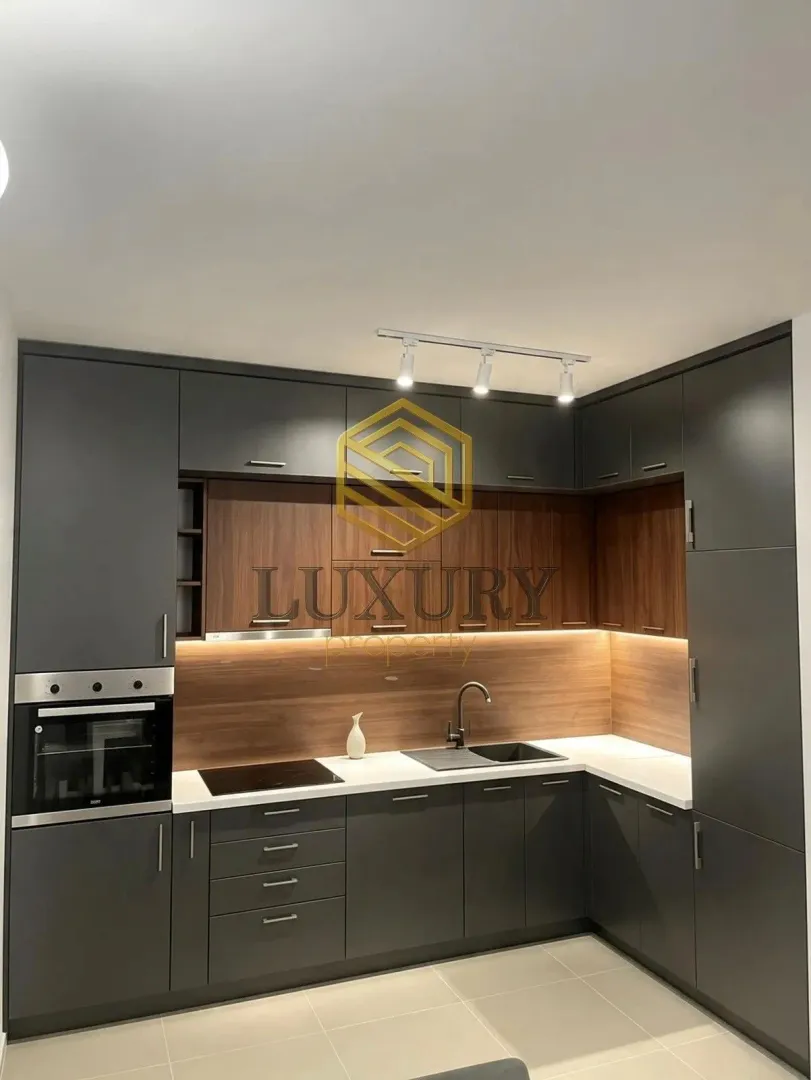 Izdavanje, dvosoban stan, 69m², Master Kvart, Podgorica