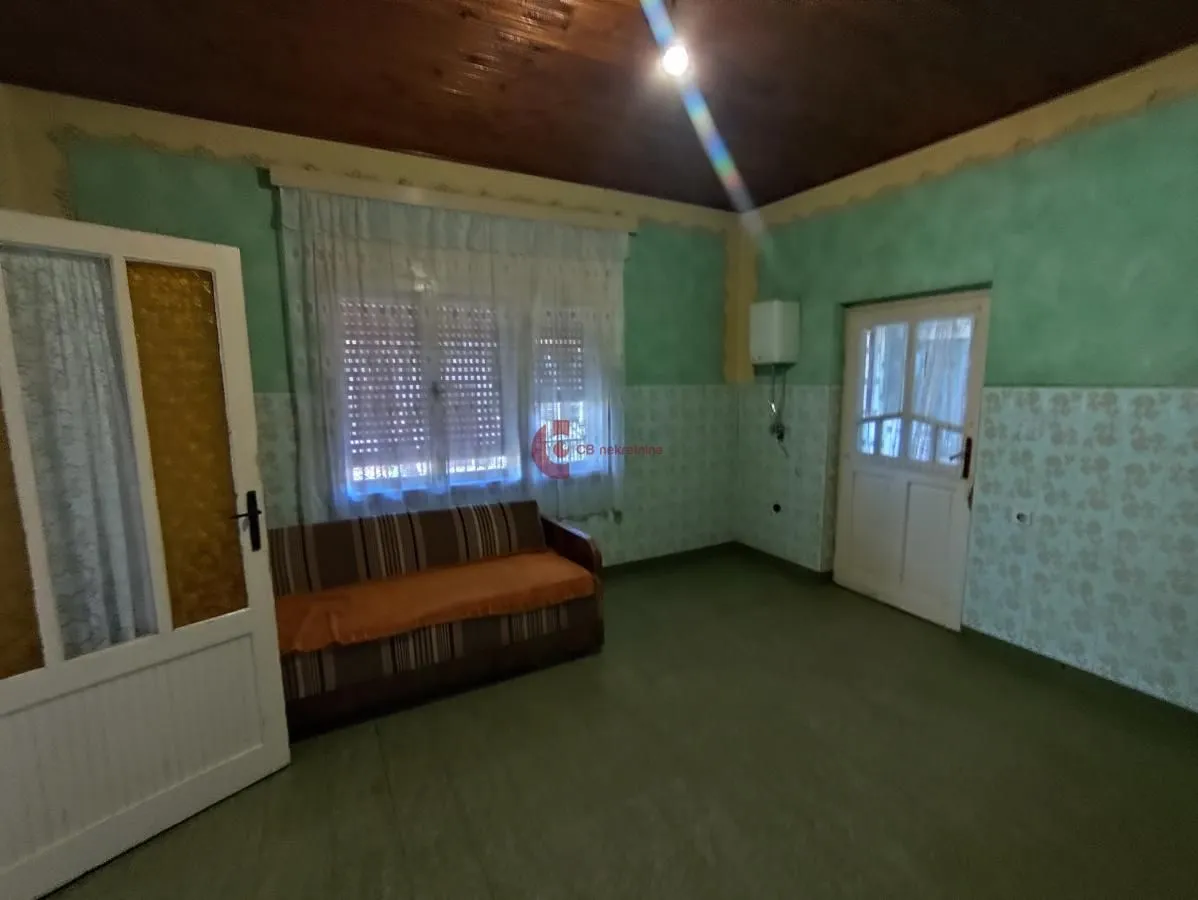 Prodaja, kuća, 185m², Šupljak, Subotica