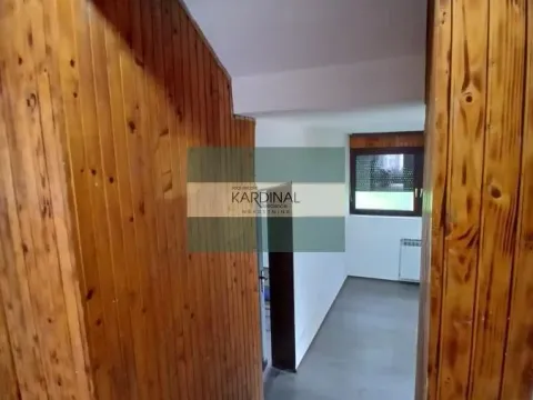 Prodaja, kuća, 308m², Bresje, Jagodina - image 28