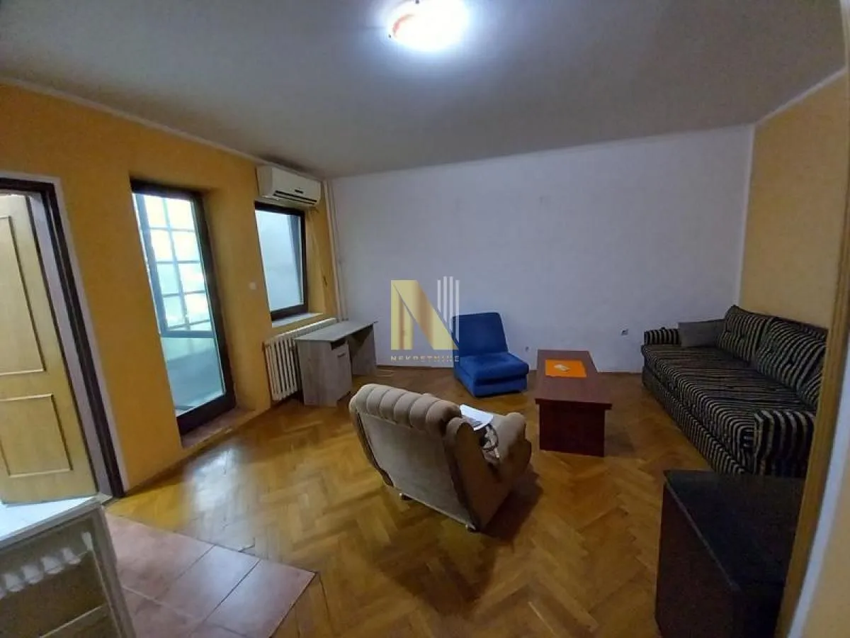Prodaja, garsonjera, 24m², Bulevar Oslobodjenja, Novi Sad Sve Podlokacije