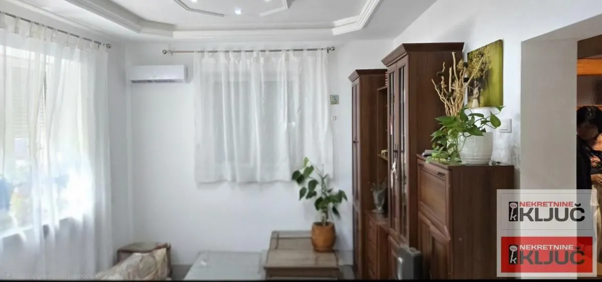 Izdavanje, dvosoban stan, 100m², Veternik, Novi Sad Sve Podlokacije