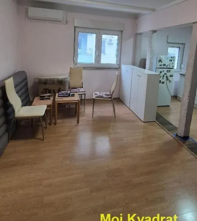 Sale, two bedroom apartment, 37m², Đeram Pijaca, Beograd
