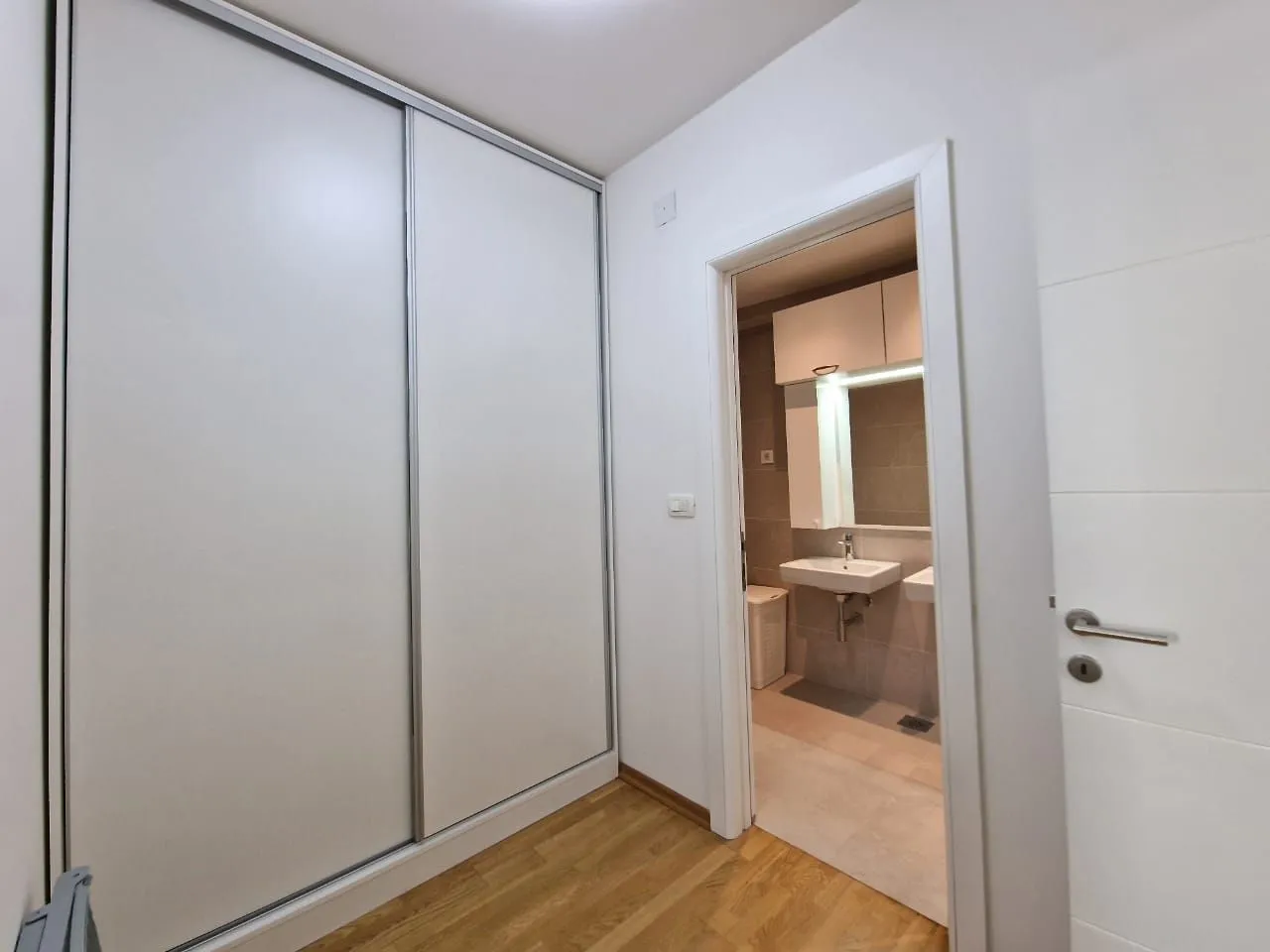 Rent, three bedroom apartment, 95m², Bečići, Budva