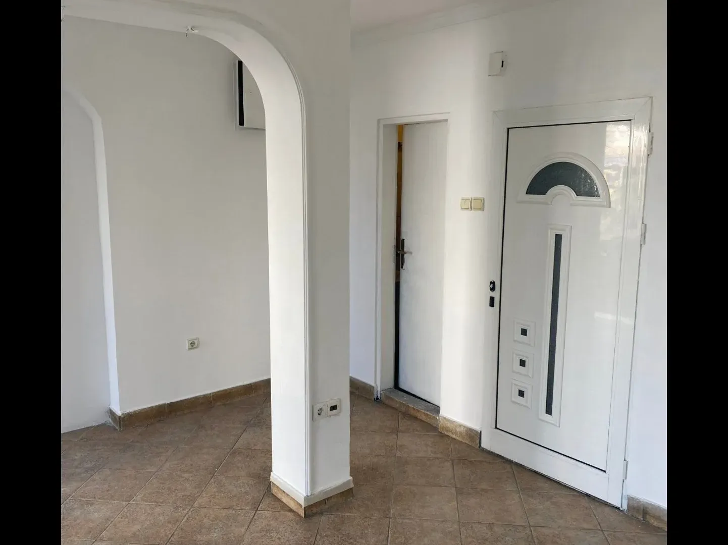 Izdavanje, poslovni prostor, 19m², Preko Morače, Podgorica
