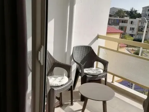 Rent, one bedroom apartment, 52m², Velji Vinogradi, Budva - image 4