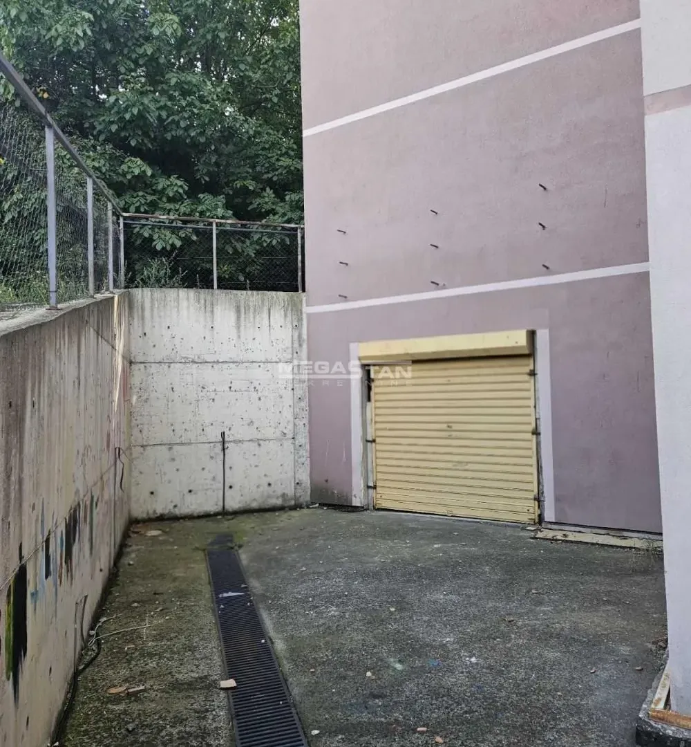 Rent, office space, 448m², Zvezdara Sve Podlokacije, Beograd
