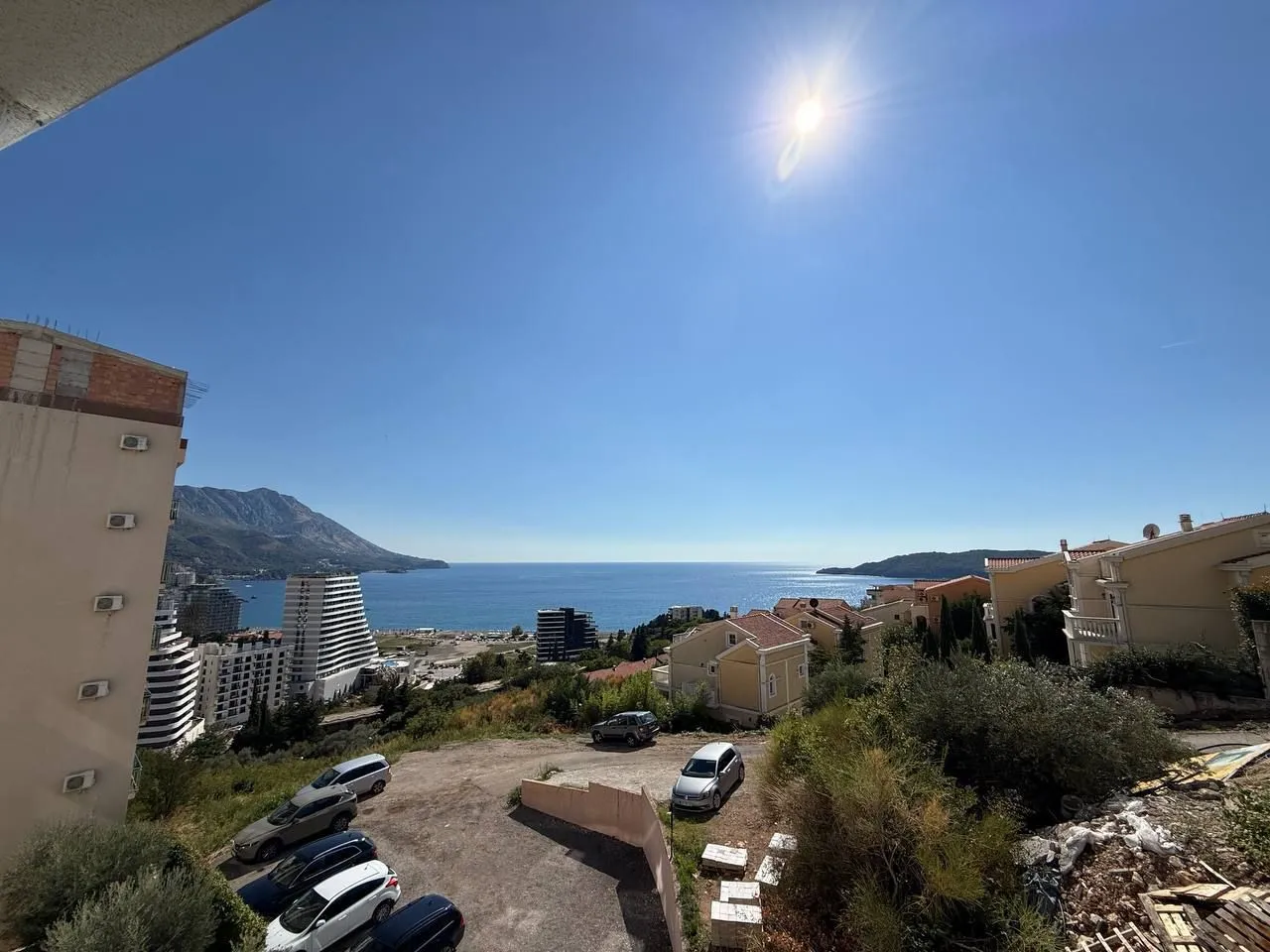 Rent, two bedroom apartment, 58m², Bečići, Budva