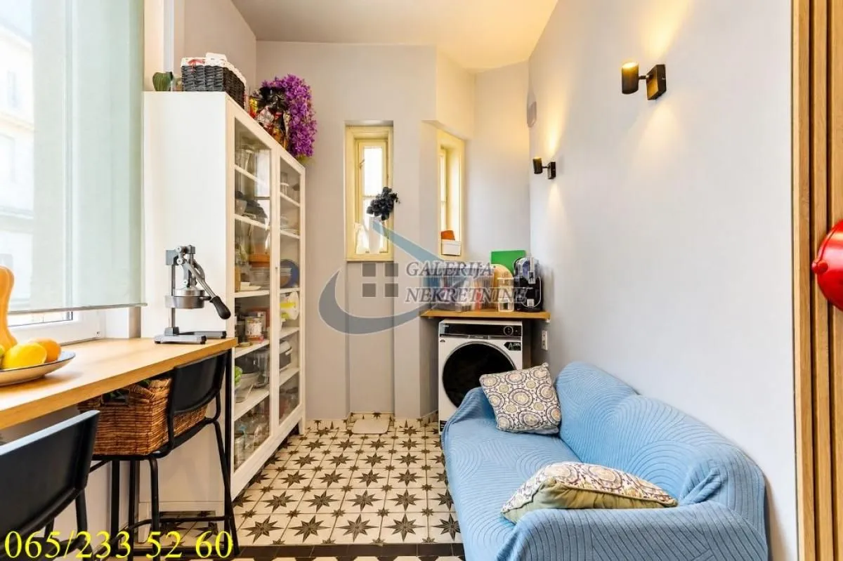 Prodaja, četvorosoban stan, 153m², Stari Grad, Beograd