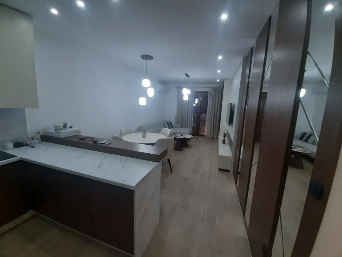 Rent, two bedroom apartment, 65m², Dobrota, Kotor
