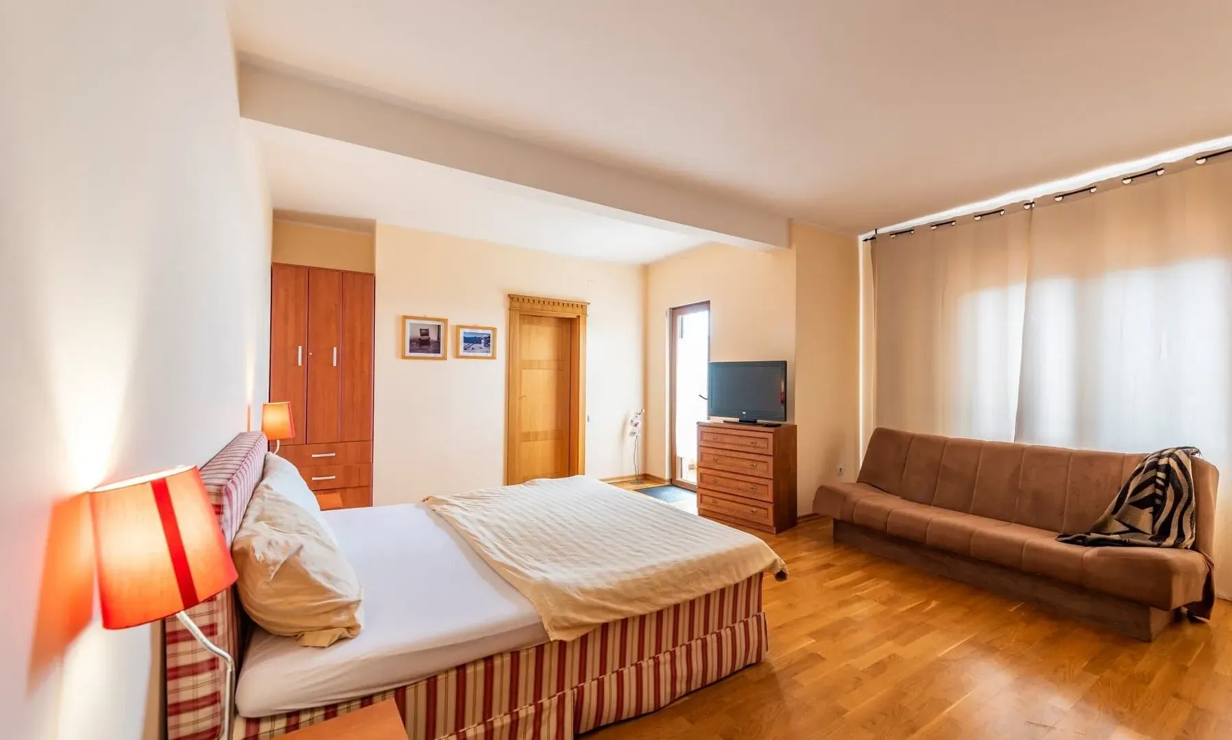 Sale, house, 650m², Kuljače, Budva