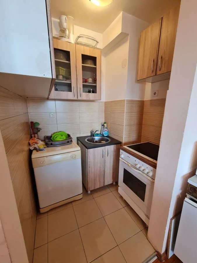 Prodaja, trosoban stan, 69m², Petrovaradin, Novi Sad
