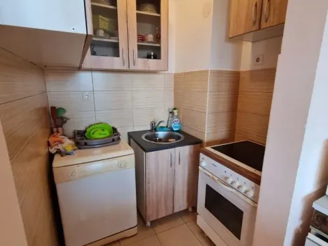 Prodaja, trosoban stan, 69m², Petrovaradin, Novi Sad - image 4