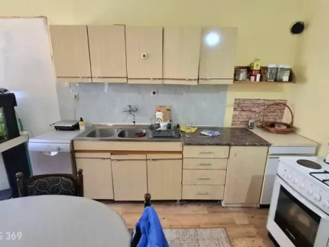 Prodaja, kuća, 248m², Dobanovci, Surčin - image 3