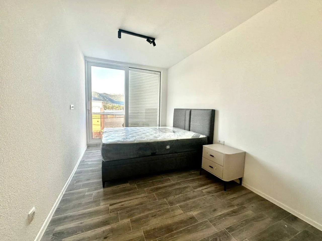 Prodaja, trosoban stan, 85m², Luštica, Tivat