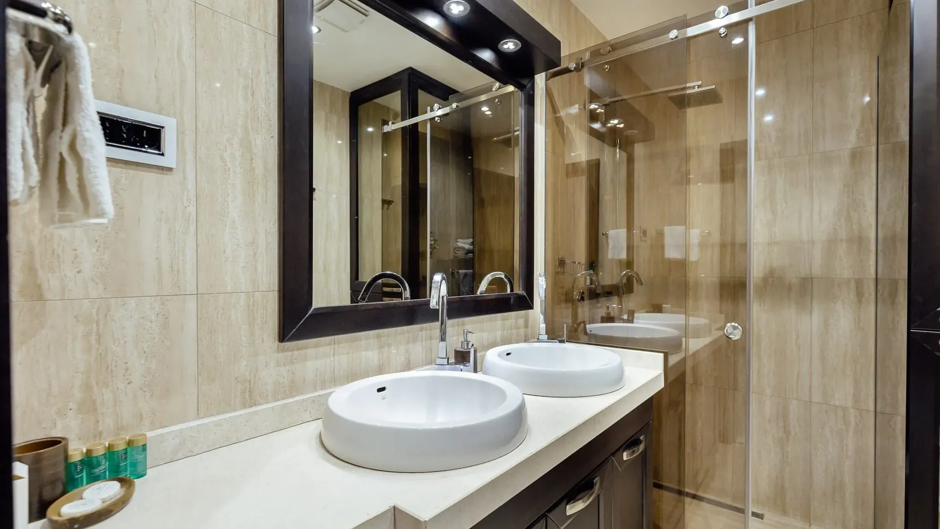 Prodaja, dvosoban stan, 117m², Stari Grad Kotor, Kotor