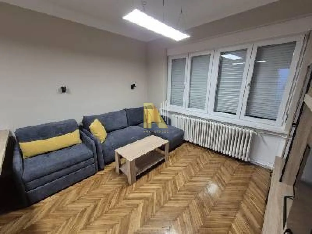 Prodaja, garsonjera, 32m², Centar, Novi Sad