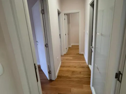 Rent, three bedroom apartment, 95m², Central Point, Podgorica - image 5