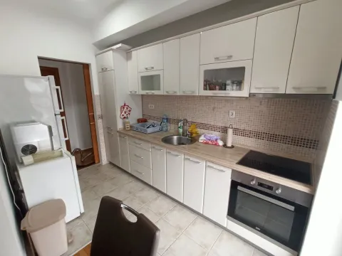 Izdavanje, dvosoban stan, 70m², Zabjelo, Podgorica - image 7