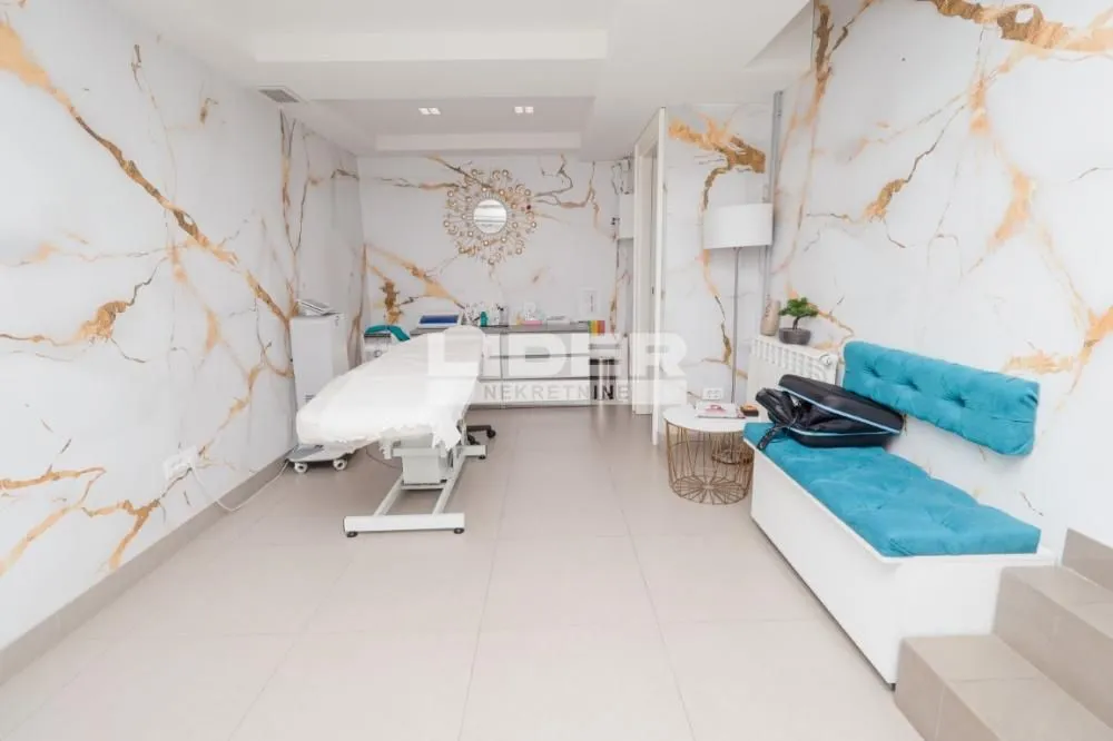 Rent, office space, 147m², Kalenić Pijaca, Vračar Sve Podlokacije