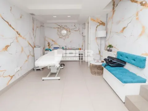 Izdavanje, poslovni prostor, 147m², Kalenić Pijaca, Vračar Sve Podlokacije - image 9