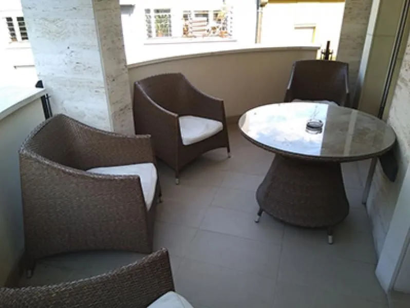 Izdavanje, četvorosoban stan, 270m², Vračar Hram, Vračar Sve Podlokacije