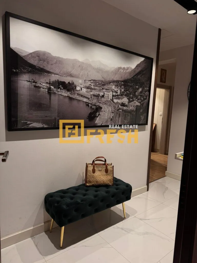 Prodaja, dvosoban stan, 85m², Kotor, Crna Gora