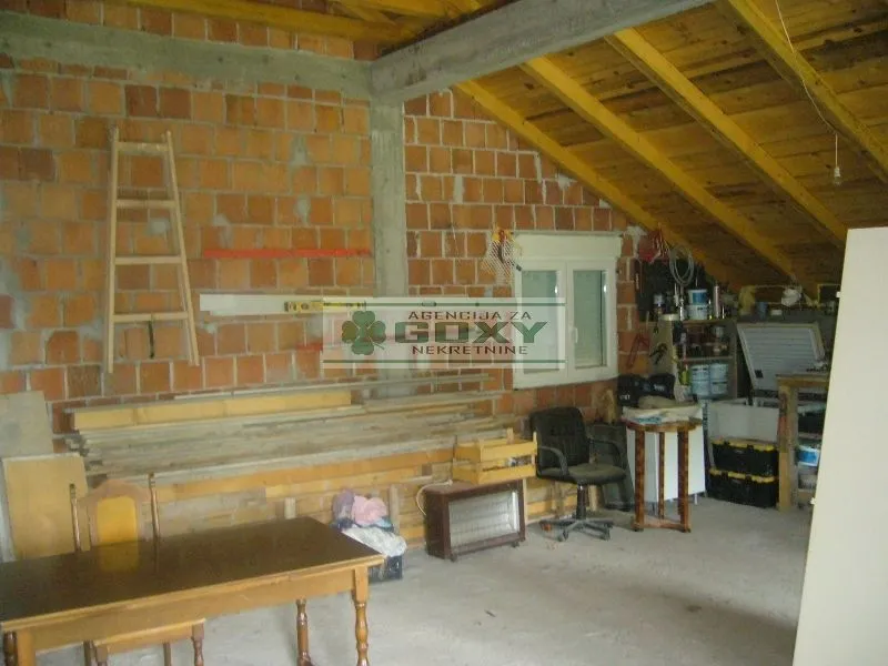 Sale, house, 210m², Surčin (mesto), Surčin