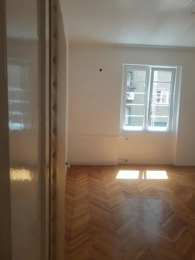 Rent, office space, 67m², Savski Venac, Beograd