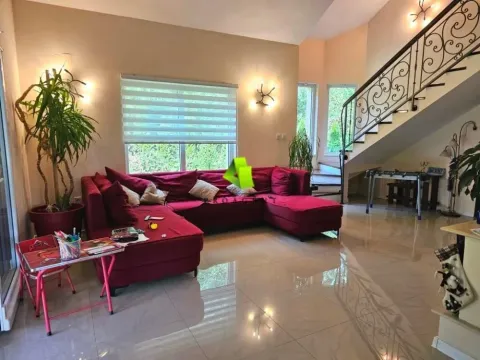 Sale, house, 180m², Pantelej, Niš