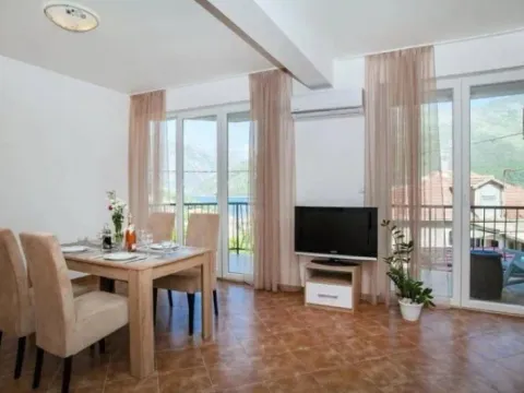 Prodaja, jednosoban stan, 60m², Kamenari, Herceg Novi - image 4