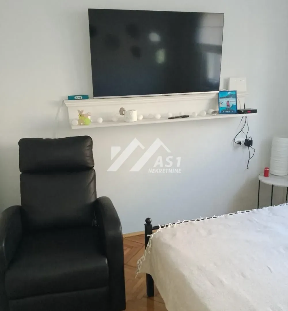 Prodaja, jednosoban stan, 35m², Detelinara, Novi Sad Sve Podlokacije