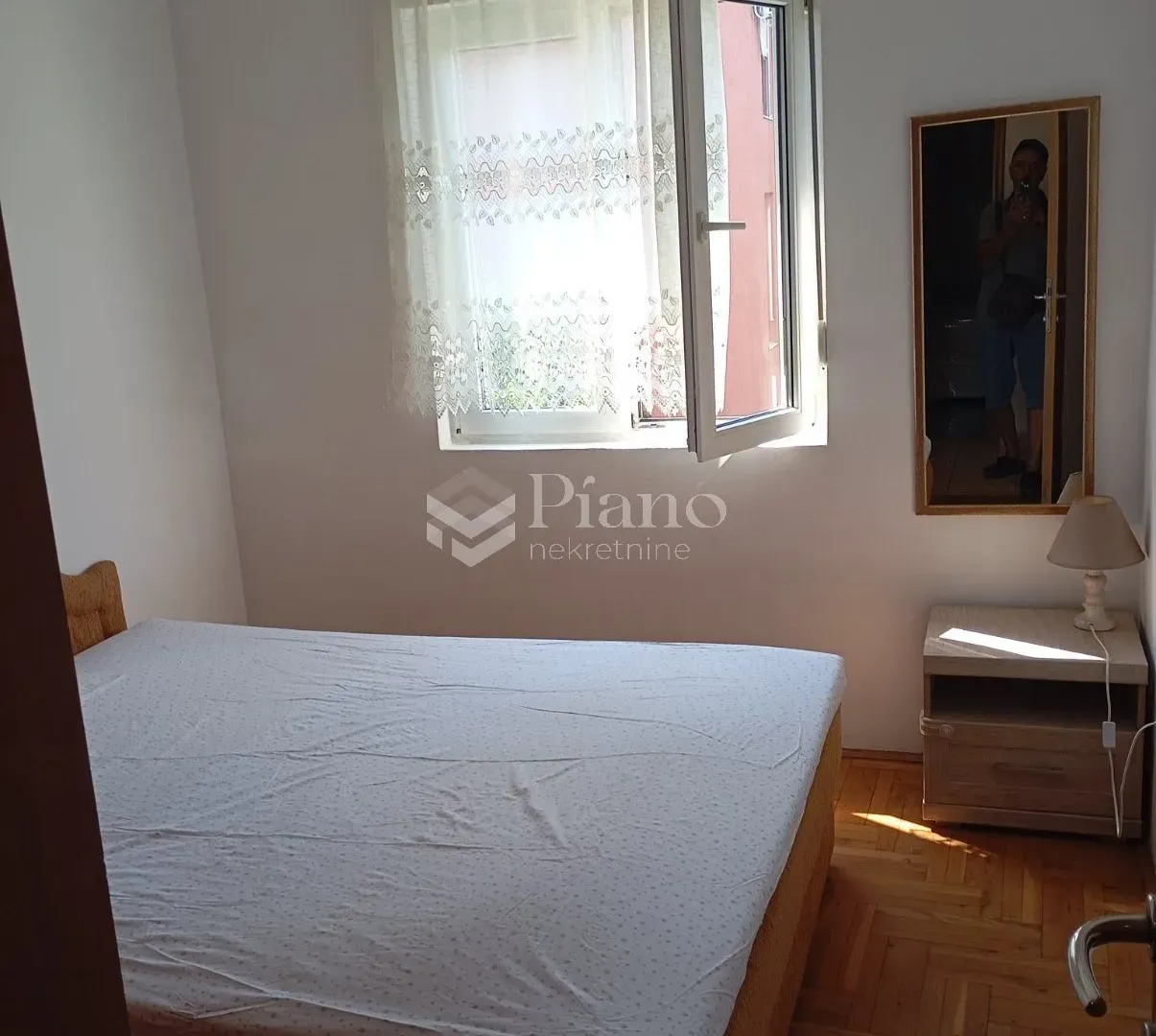 Izdavanje, jednosoban stan, 43m², Krivi Most, Podgorica
