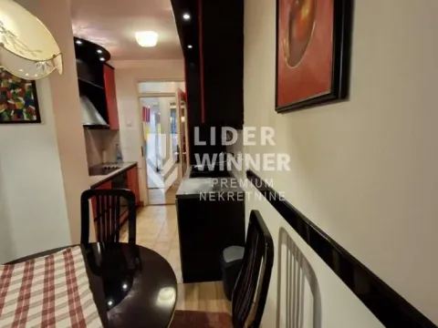 Rent, two bedroom apartment, 53m², Kalenić Pijaca, Vračar Sve Podlokacije - image 12