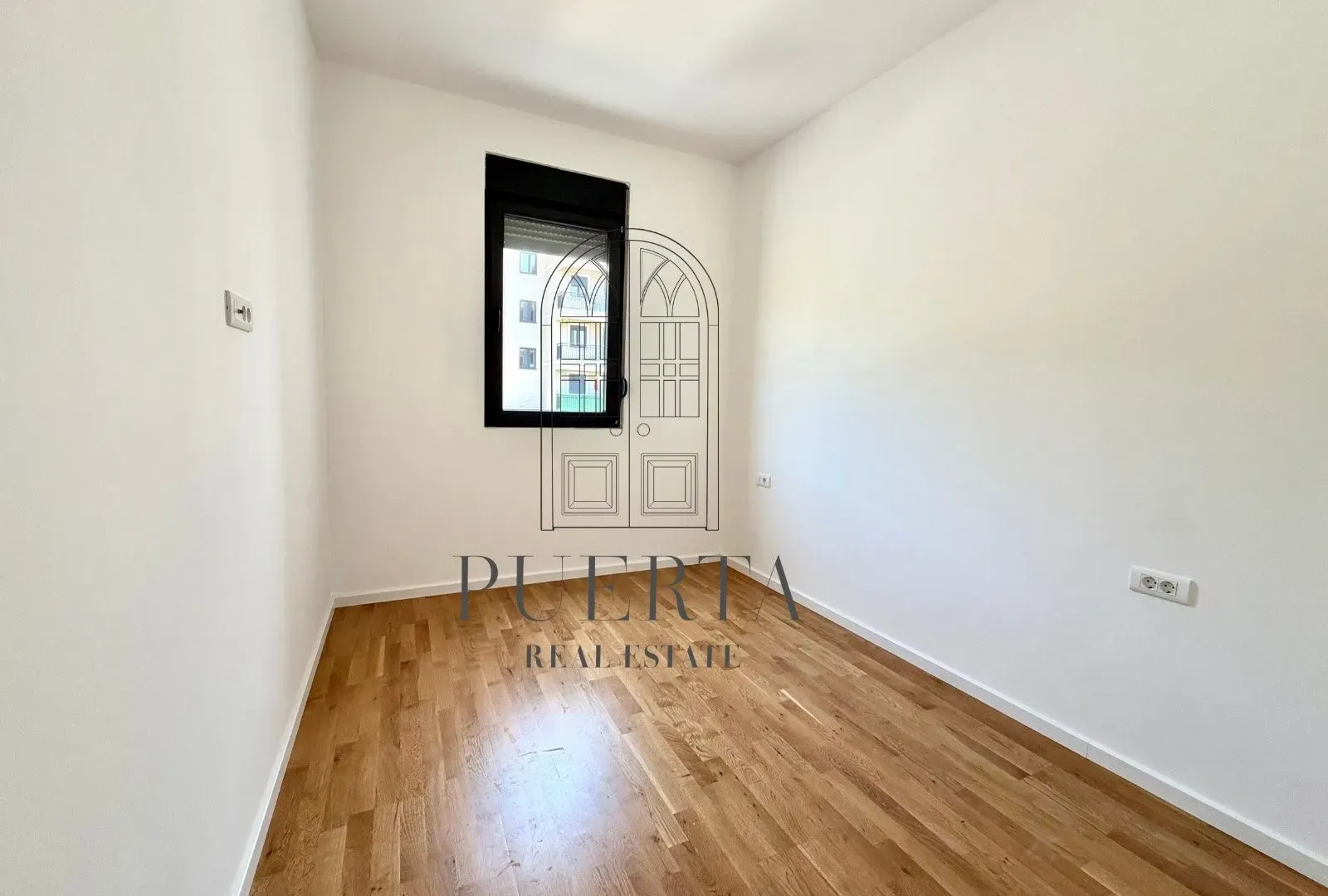 Prodaja, dvosoban stan, 64m², Tološi, Podgorica