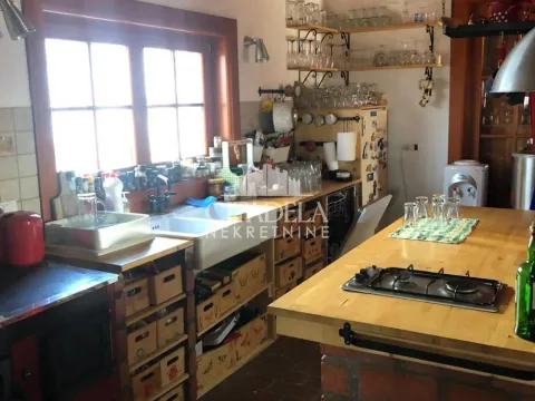 Rent, house, 200m², Surčin, Beograd - image 10