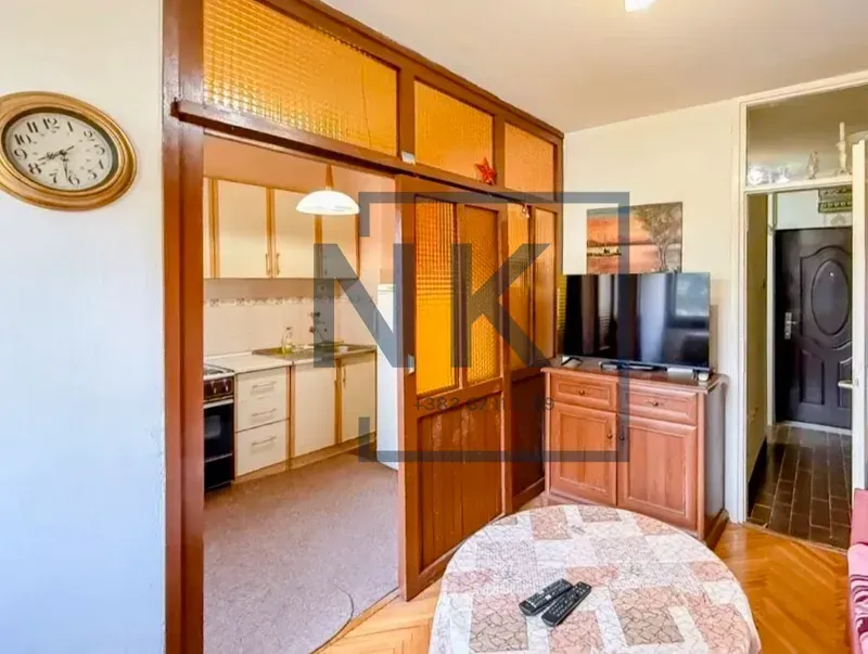 Rent, studio apartment, 22m², Stari Aerodrom, Podgorica