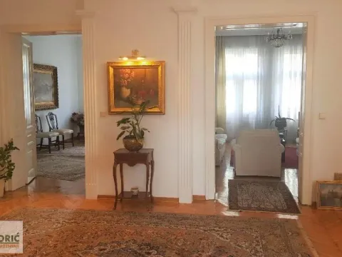 Izdavanje, četvorosoban stan, 120m², Stari Grad, Beograd - image 3