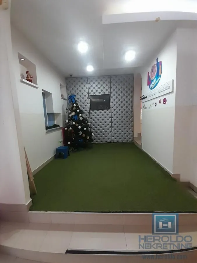 Rent, office space, 133m², Centar, Jagodina