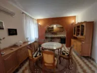 Izdavanje, trosoban stan, 110m², Mrčevac, Tivat - image 10