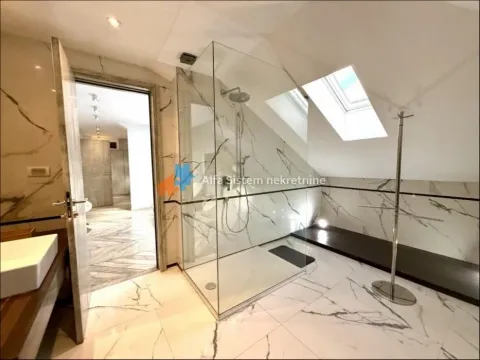 Rent, four bedroom apartment, 250m², Kalenić Pijaca, Vračar Sve Podlokacije - image 17