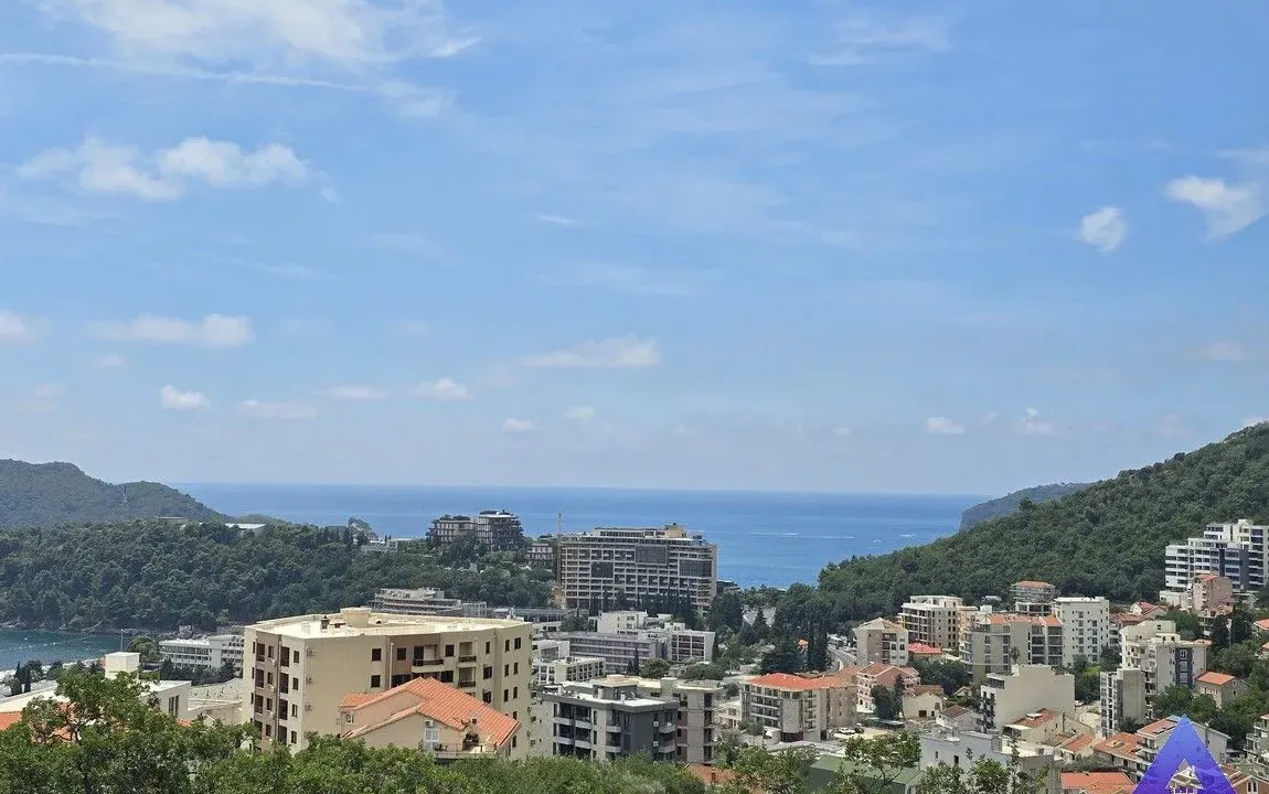 Sale, one bedroom apartment, 67m², Bečići, Budva