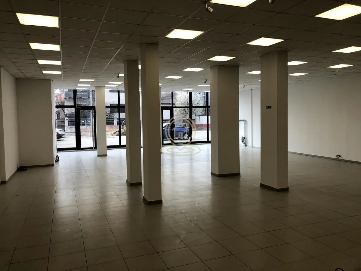 Rent, office space, 330m², Telep, Novi Sad Sve Podlokacije