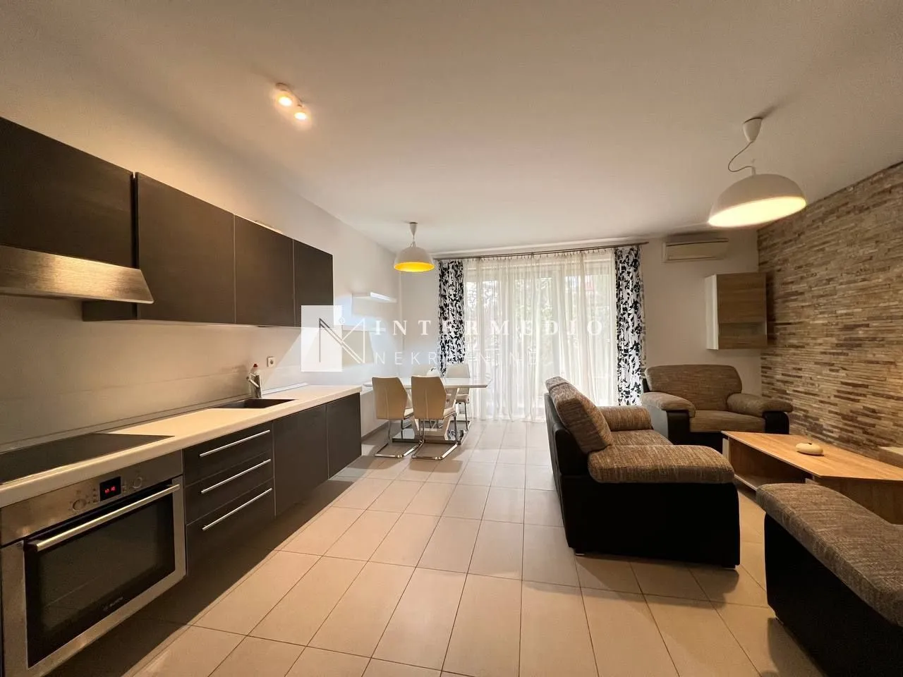 Izdavanje, jednosoban stan, 52m², Savina, Herceg Novi