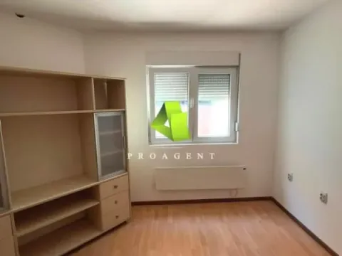 Izdavanje, poslovni prostor, 50m², Medijana, Niš - image 2