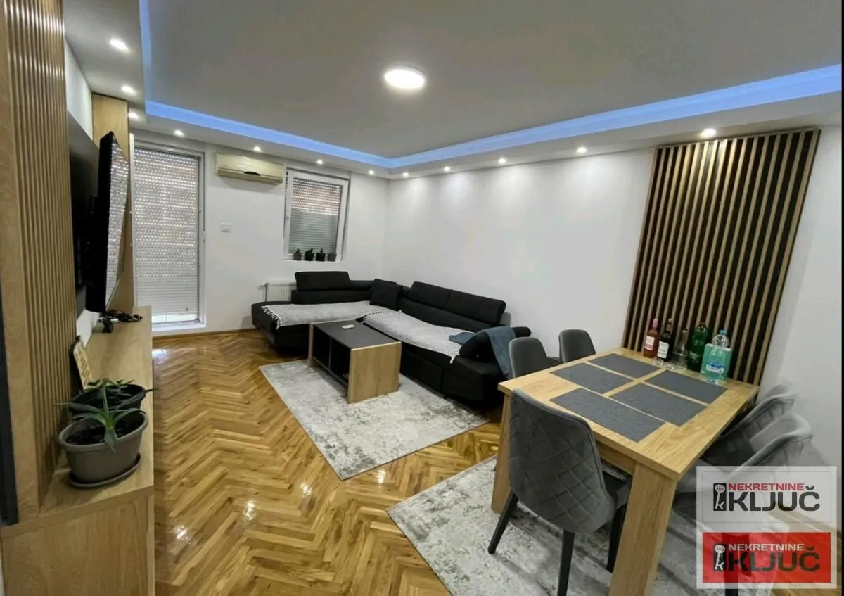 Izdavanje, dvosoban stan, 47m², Novo naselje, Novi Sad