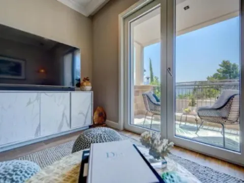 Rent, one bedroom apartment, 63m², Luštica Bay, Tivat - image 9