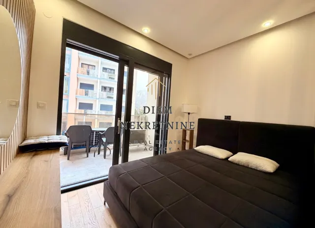 Rent, studio apartment, 36m², Centar, Bar