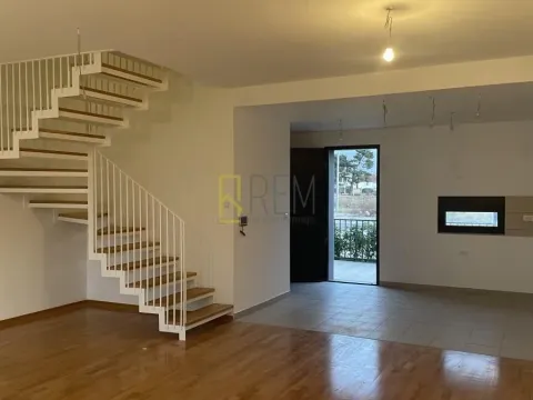 Prodaja, trosoban stan, 106m², Zagorič, Podgorica - image 6