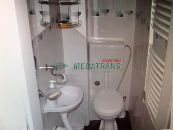 Prodaja, dvosoban stan, 65m², Centar, Novi Sad